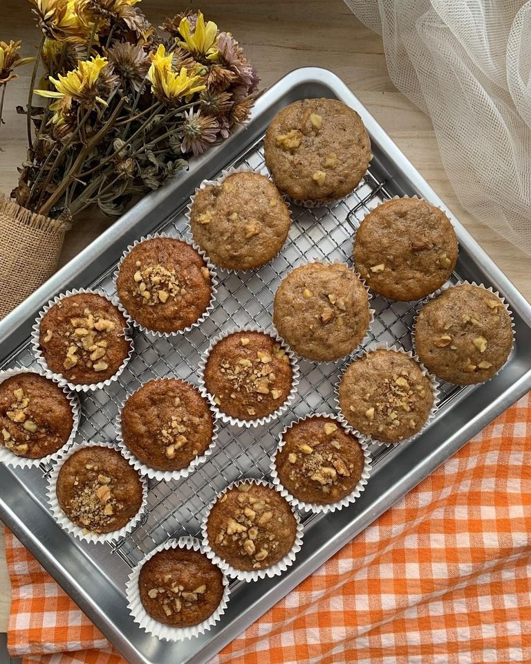 Banana Walnut Cupcake